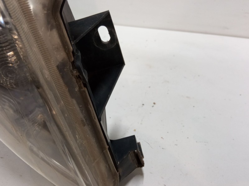 Recambio de faro izquierdo para peugeot 206 sw (2e/k) 1.4 16v referencia OEM IAM 9628666880  