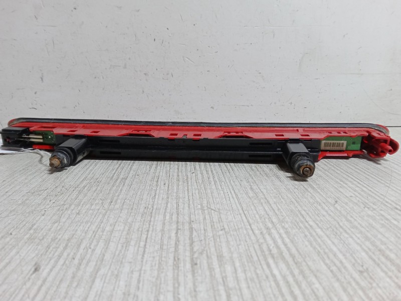 Recambio de luz central de freno para peugeot 3008 suv (mc_, mr_, mj_, m4_) 1.6 bluehdi 120 referencia OEM IAM   