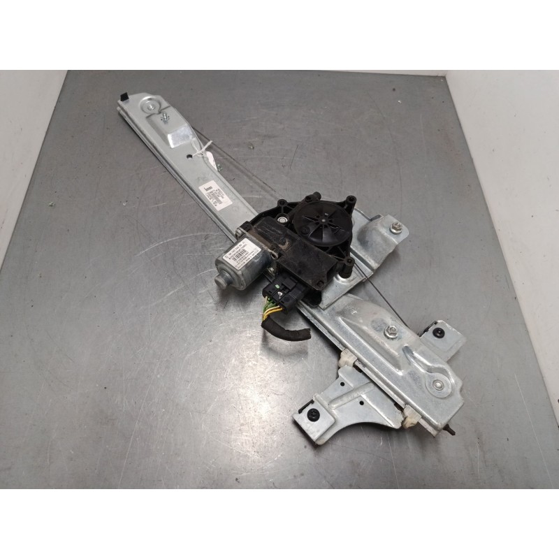 Recambio de elevalunas electrico delantero izquierdo para peugeot 208 i (ca_, cc_) 1.2 vti 82 referencia OEM IAM 9673153280 9674