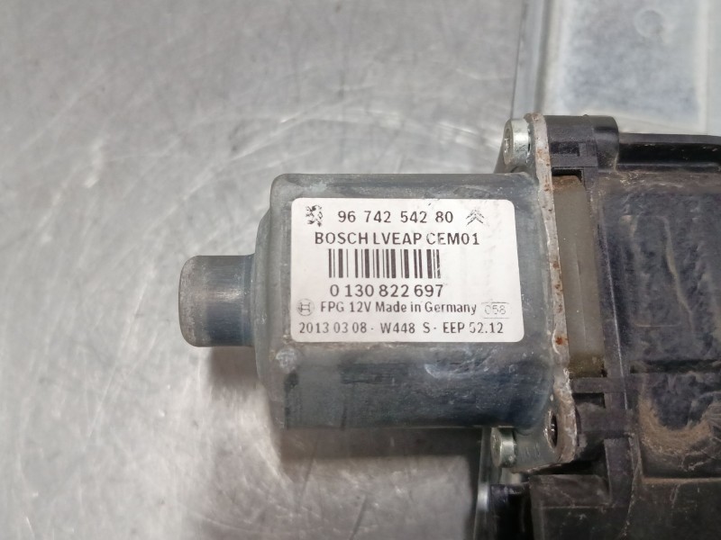 Recambio de elevalunas electrico delantero izquierdo para peugeot 208 i (ca_, cc_) 1.2 vti 82 referencia OEM IAM 9673153280 9674