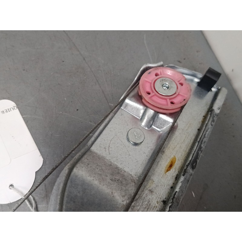 Recambio de elevalunas electrico delantero izquierdo para peugeot 208 i (ca_, cc_) 1.2 vti 82 referencia OEM IAM 9673153280 9674