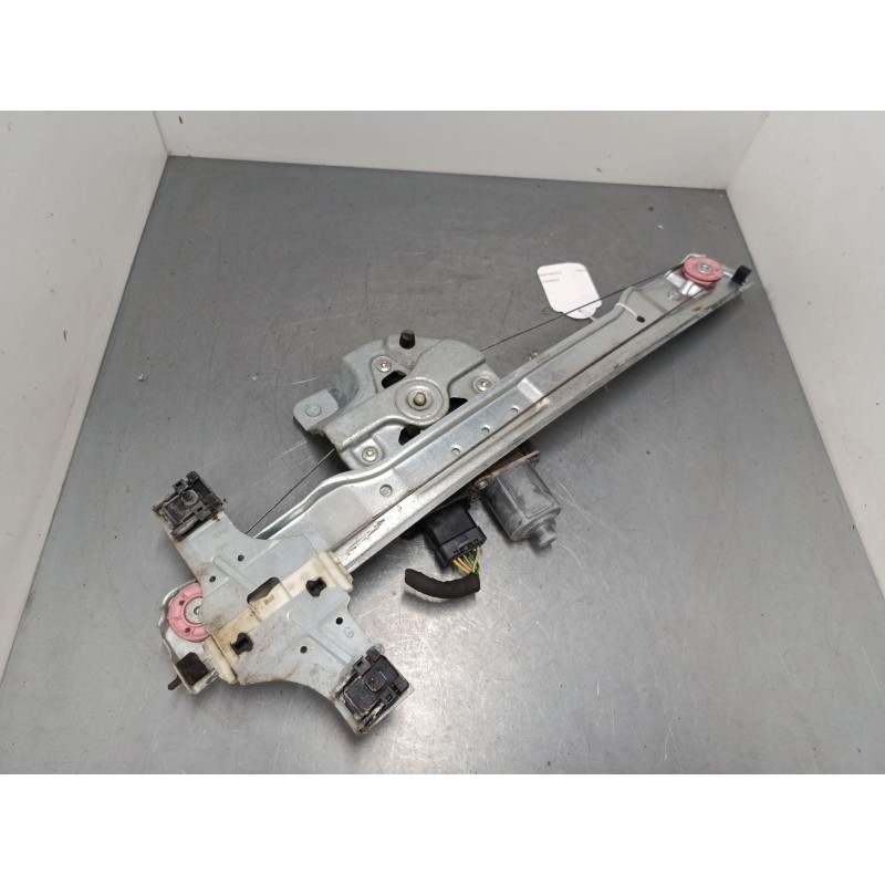 Recambio de elevalunas electrico delantero izquierdo para peugeot 208 i (ca_, cc_) 1.2 vti 82 referencia OEM IAM 9673153280 9674
