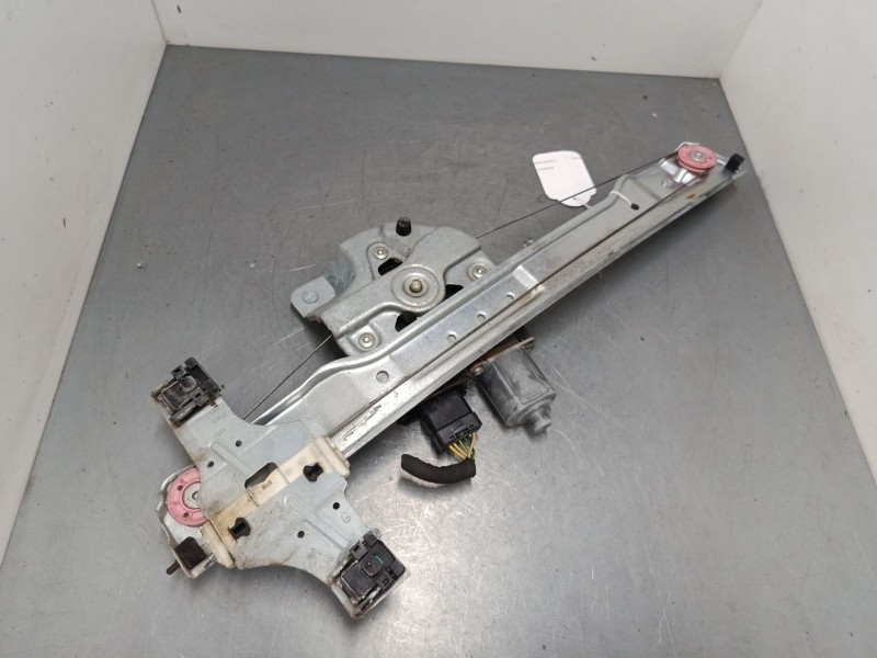 Recambio de elevalunas electrico delantero izquierdo para peugeot 208 i (ca_, cc_) 1.2 vti 82 referencia OEM IAM 9673153280 9674