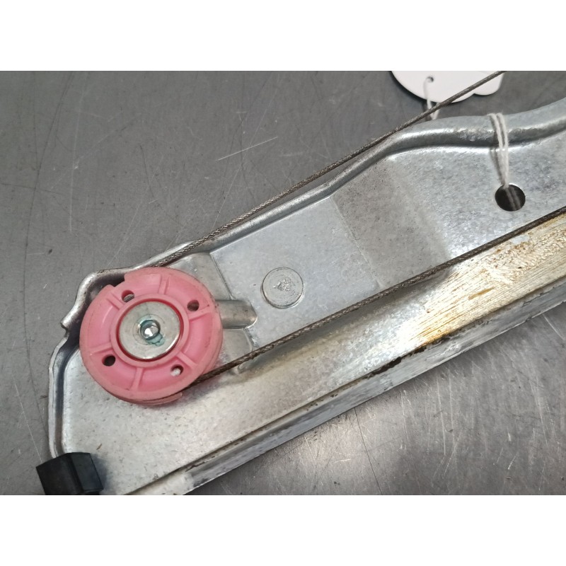 Recambio de elevalunas electrico delantero derecho para peugeot 208 i (ca_, cc_) 1.2 vti 82 referencia OEM IAM 9673154380 967425