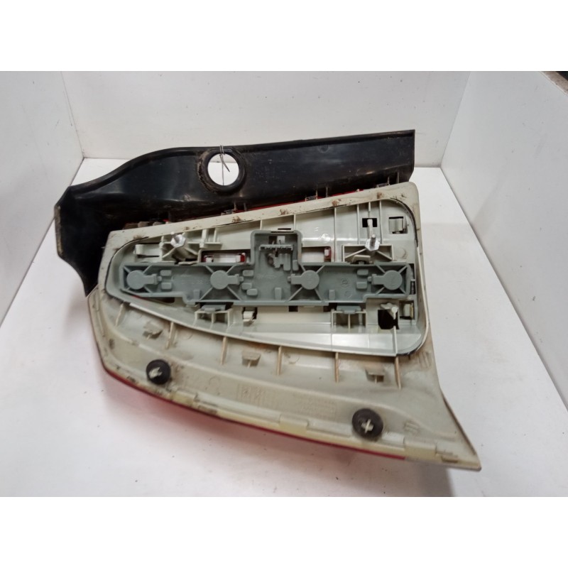Recambio de piloto trasero derecho para opel zafira / zafira family b (a05) 1.9 cdti (m75) referencia OEM IAM   