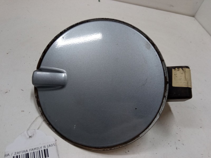 Recambio de tapa exterior combustible para opel zafira / zafira family b (a05) 1.9 cdti (m75) referencia OEM IAM 13129588  