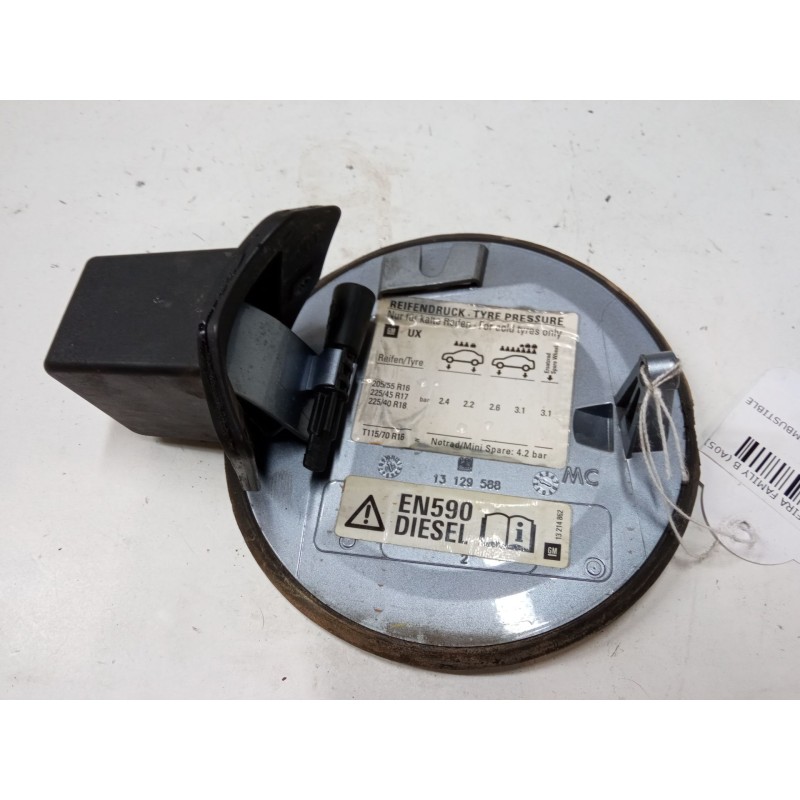 Recambio de tapa exterior combustible para opel zafira / zafira family b (a05) 1.9 cdti (m75) referencia OEM IAM 13129588  