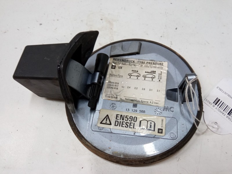 Recambio de tapa exterior combustible para opel zafira / zafira family b (a05) 1.9 cdti (m75) referencia OEM IAM 13129588  