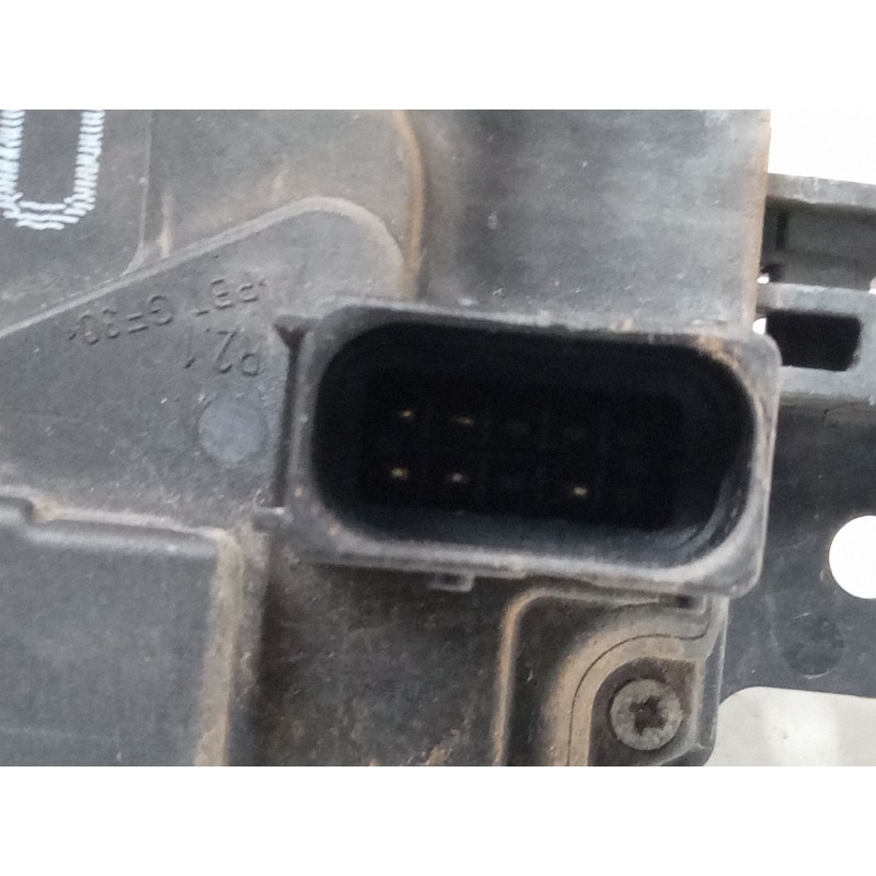 Recambio de cerradura puerta delantera derecha para opel zafira / zafira family b (a05) 1.9 cdti (m75) referencia OEM IAM 132107