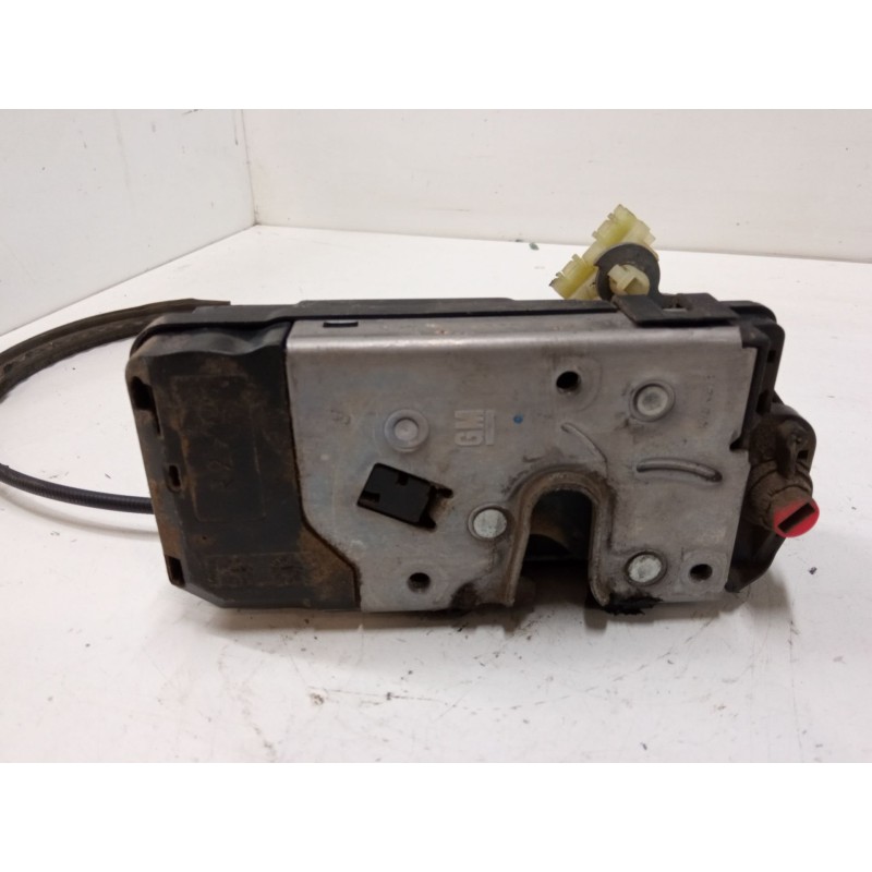 Recambio de cerradura puerta trasera derecha para opel zafira / zafira family b (a05) 1.9 cdti (m75) referencia OEM IAM 13218739