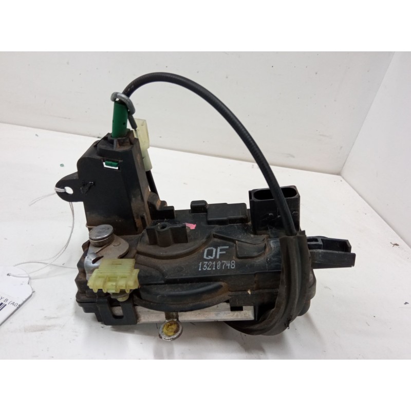 Recambio de cerradura puerta delantera izquierda para opel zafira / zafira family b (a05) 1.9 cdti (m75) referencia OEM IAM 1321