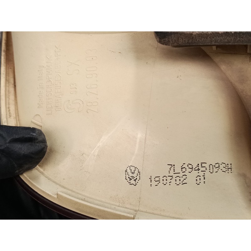 Recambio de piloto trasero porton izquierdo para volkswagen touareg (7la, 7l6, 7l7) 5.0 v10 tdi referencia OEM IAM 7L6945093H  