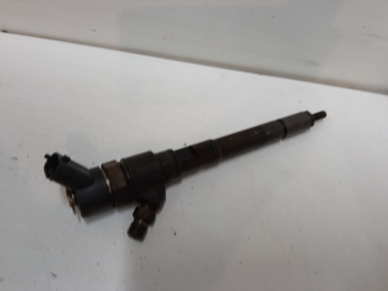 Recambio de inyector para kia carens i monospace (fc, fj) 2.0 crdi referencia OEM IAM   