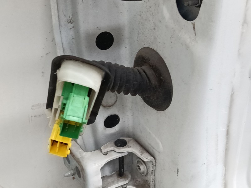 Recambio de puerta delantera derecha para peugeot 208 i (ca_, cc_) 1.2 vti 82 referencia OEM IAM   