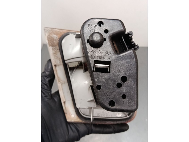 Recambio de piloto trasero porton derecho para bmw 3 (e46) 316 i referencia OEM IAM 230522R  