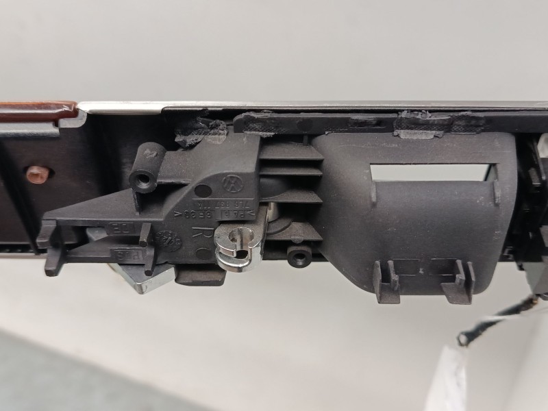 Recambio de maneta interior puerta delantera derecha para volkswagen touareg (7la, 7l6, 7l7) 5.0 v10 tdi referencia OEM IAM 7L68