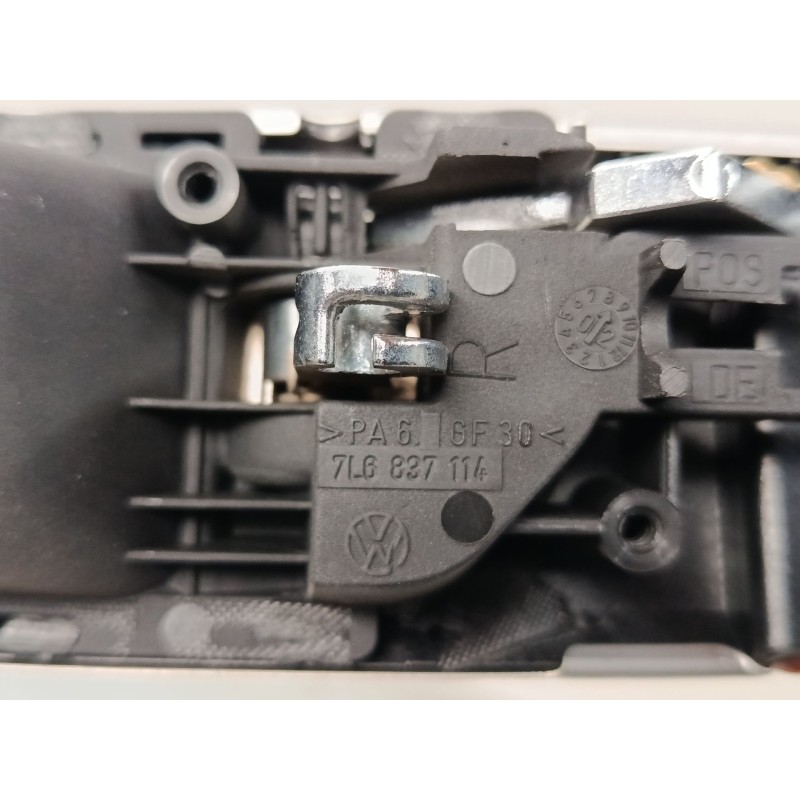 Recambio de maneta interior puerta delantera derecha para volkswagen touareg (7la, 7l6, 7l7) 5.0 v10 tdi referencia OEM IAM 7L68