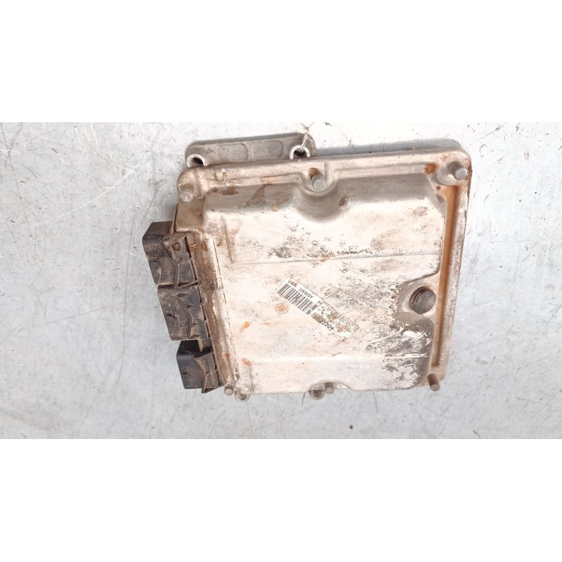 Recambio de centralita motor uce para peugeot expert furgoneta (222) 2.0 hdi referencia OEM IAM 9643527180 0281010591 EDC15C2