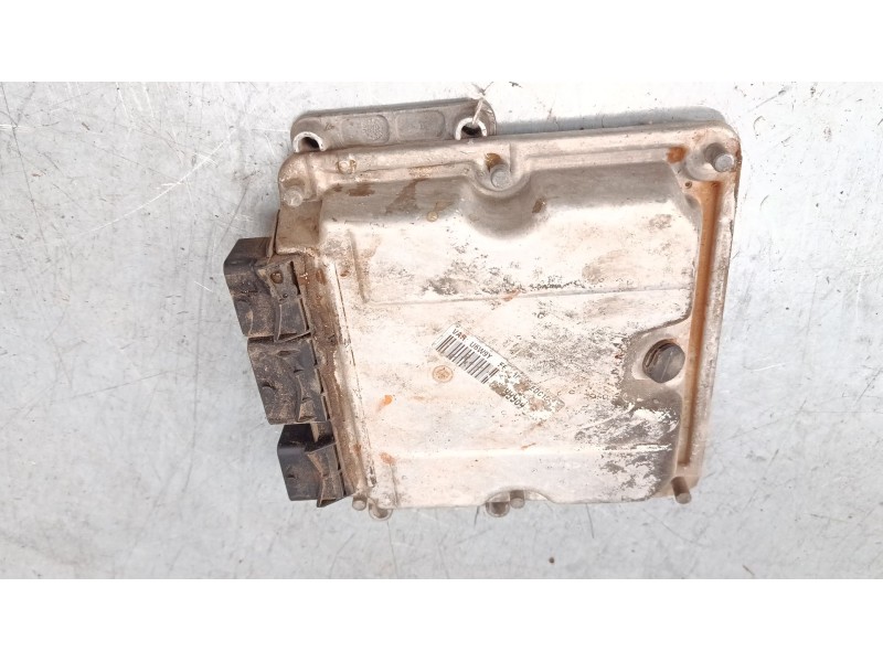 Recambio de centralita motor uce para peugeot expert furgoneta (222) 2.0 hdi referencia OEM IAM 9643527180 0281010591 EDC15C2
