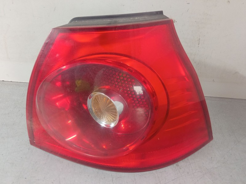 Recambio de piloto trasero derecho para volkswagen golf v (1k1) 2.0 tdi 16v referencia OEM IAM 1K6945096G  