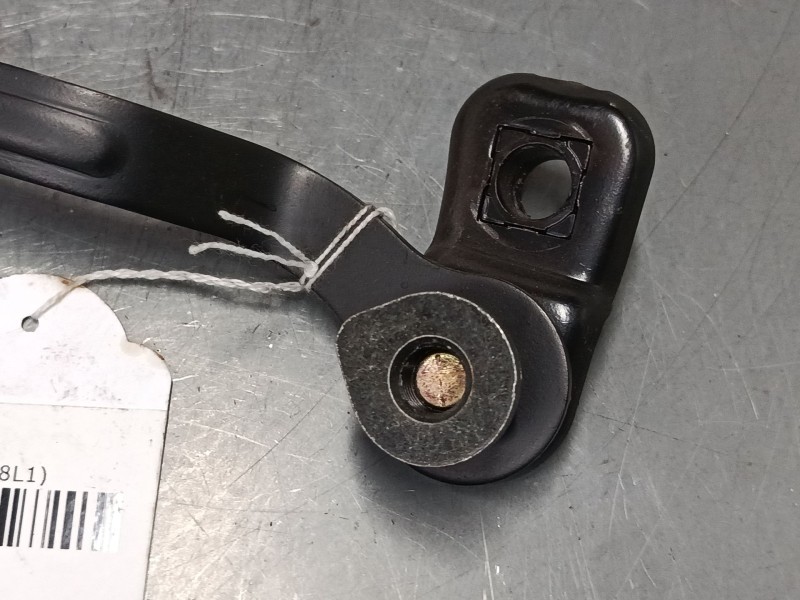 Recambio de anclaje cinturon delantero izquierdo para audi a3 (8l1) 1.9 tdi referencia OEM IAM   