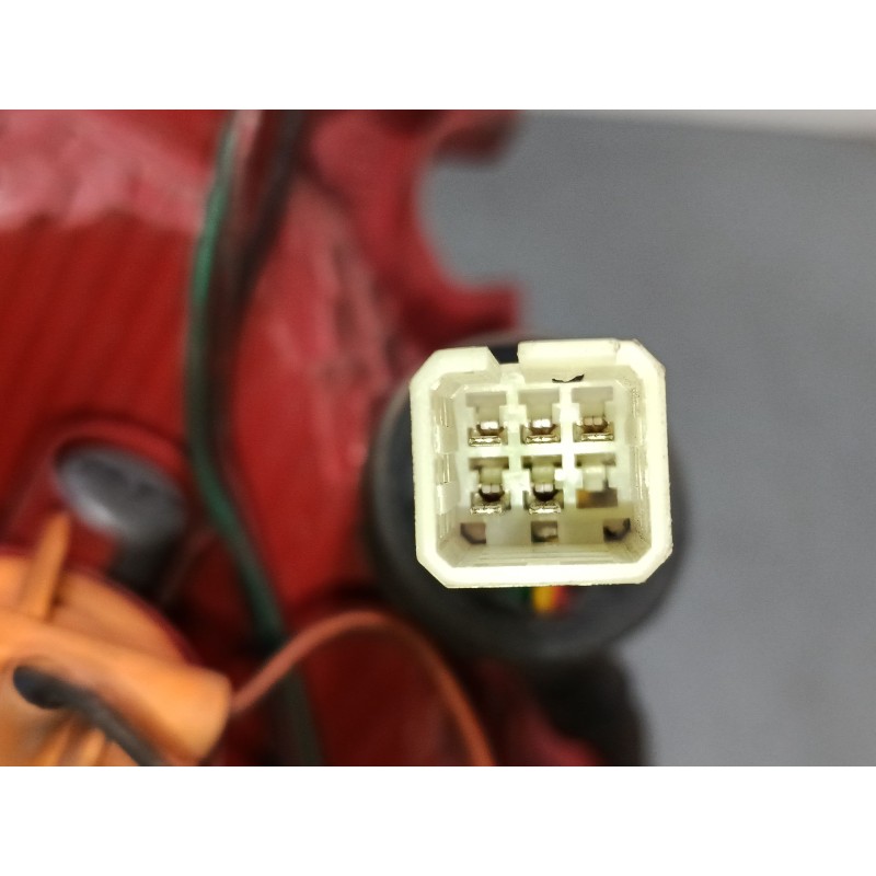 Recambio de piloto trasero derecho para suzuki swift iii (mz, ez) 1.3 ddis (rs 413d) referencia OEM IAM 5696S1R  