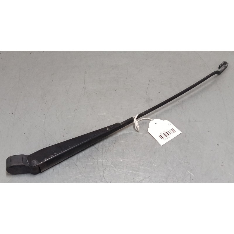 Recambio de brazo limpia delantero derecho para ford ka (rb_) 1.3 i referencia OEM IAM 97KG17526DCPS/LHD  