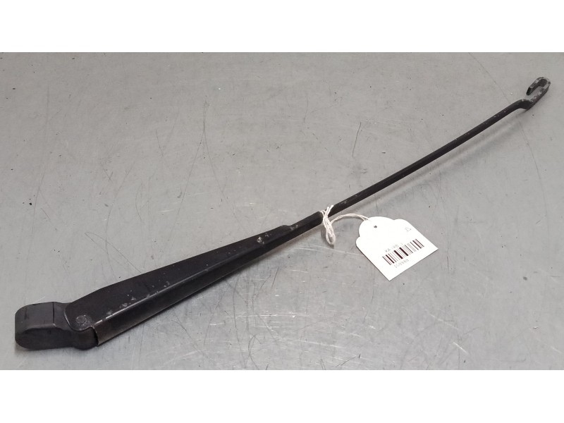Recambio de brazo limpia delantero derecho para ford ka (rb_) 1.3 i referencia OEM IAM 97KG17526DCPS/LHD  