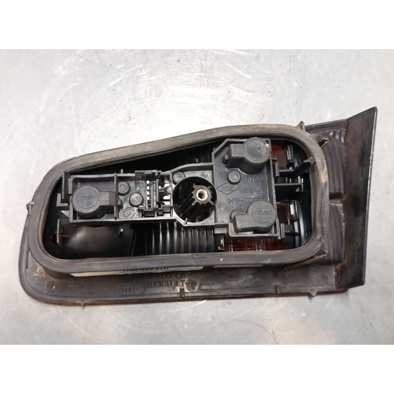 Recambio de piloto trasero porton izquierdo para renault laguna ii (bg0/1_) 1.9 dci (bg08, bg0g) referencia OEM IAM 8200002475  