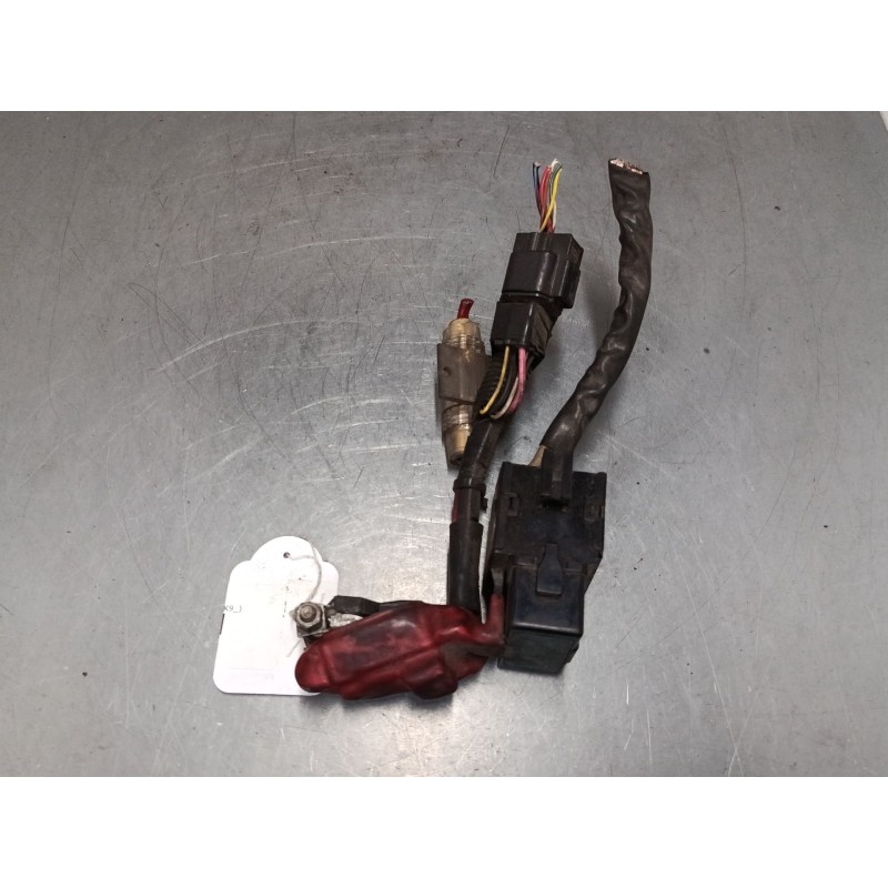 Recambio de borne positivo para mitsubishi montero sport i (k7_, k9_) 2.5 td (k94w, k74t) referencia OEM IAM   