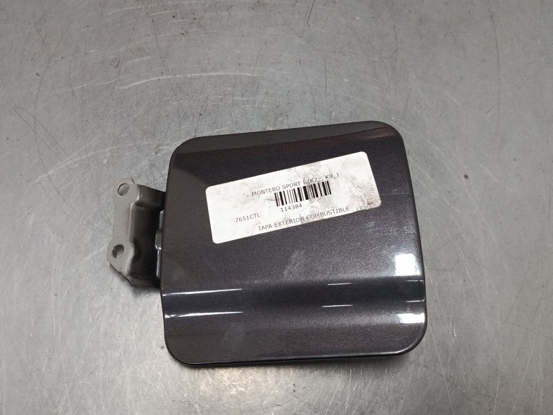Recambio de tapa exterior combustible para mitsubishi montero sport i (k7_, k9_) 2.5 td (k94w, k74t) referencia OEM IAM   