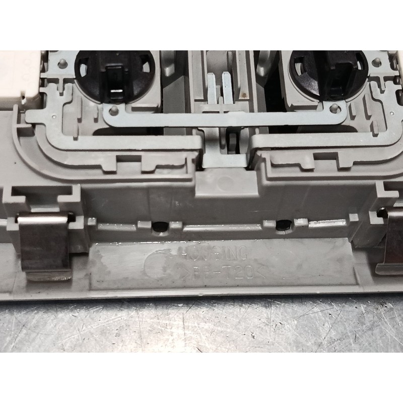 Recambio de luz interior delantera para suzuki sx4 (ey, gy) 1.9 ddis (rw 419d) referencia OEM IAM   