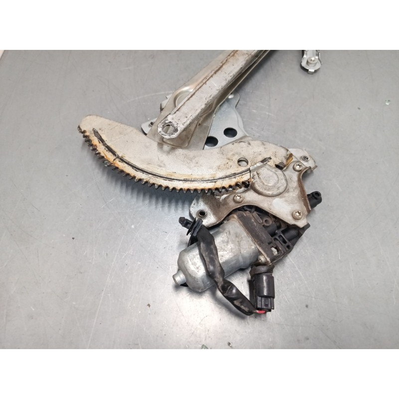 Recambio de elevalunas electrico delantero izquierdo para suzuki sx4 (ey, gy) 1.9 ddis (rw 419d) referencia OEM IAM   