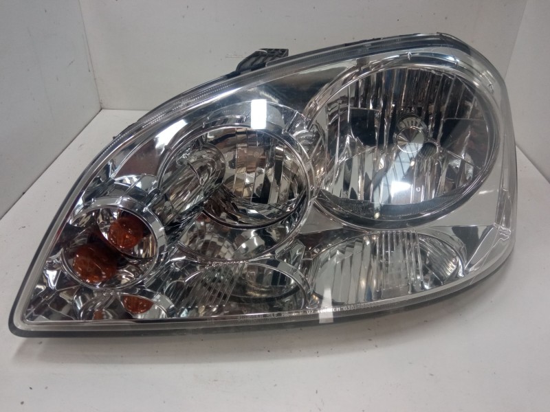 Recambio de faro izquierdo para chevrolet nubira station wagon 1.6 referencia OEM IAM   