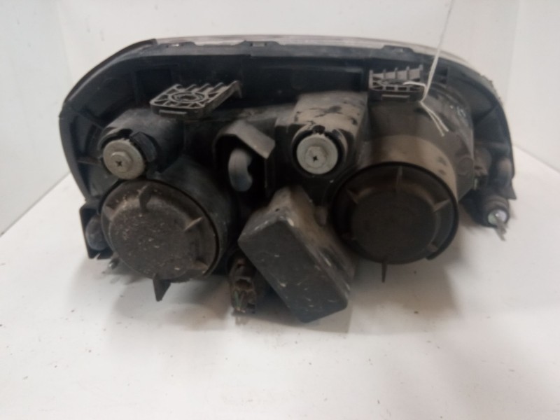 Recambio de faro izquierdo para chevrolet nubira station wagon 1.6 referencia OEM IAM   