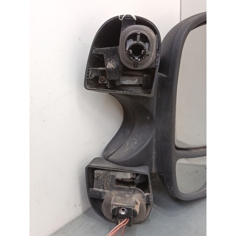 Recambio de retrovisor grande eléctrico derecho para opel vivaro a furgoneta (x83) 1.9 dti (f7) referencia OEM IAM   