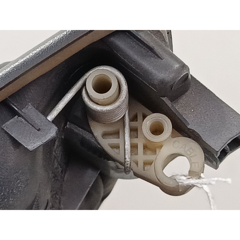 Recambio de maneta interior puerta delantera izquierda para opel vivaro a furgoneta (x83) 1.9 dti (f7) referencia OEM IAM 820002