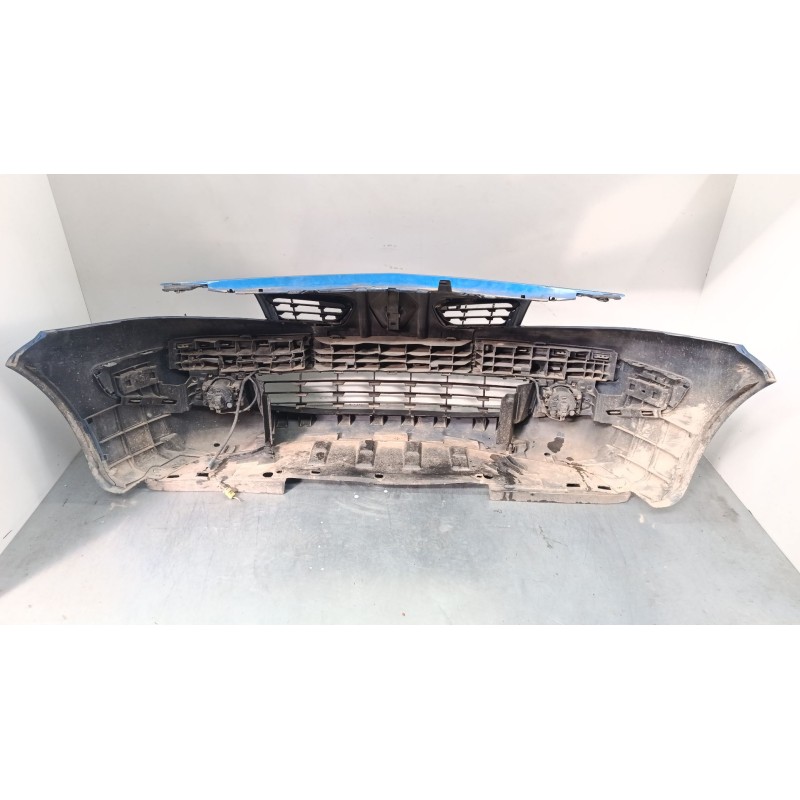 Recambio de paragolpes delantero para renault megane ii (bm0/1_, cm0/1_) 1.9 dci (bm0g, cm0g) referencia OEM IAM   