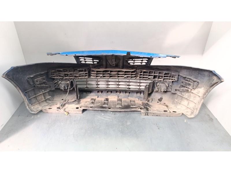 Recambio de paragolpes delantero para renault megane ii (bm0/1_, cm0/1_) 1.9 dci (bm0g, cm0g) referencia OEM IAM   