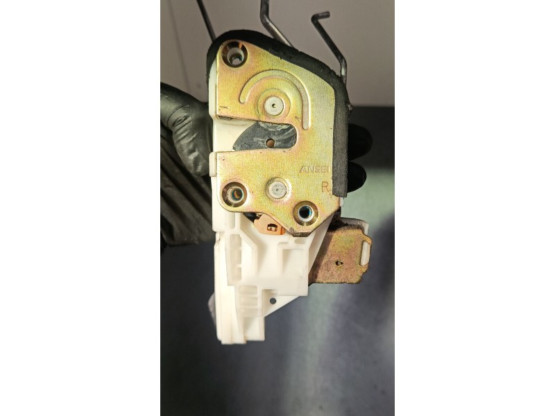 Recambio de cerradura puerta delantera derecha para mitsubishi montero sport i (k7_, k9_) 2.5 td (k94w, k74t) referencia OEM IAM