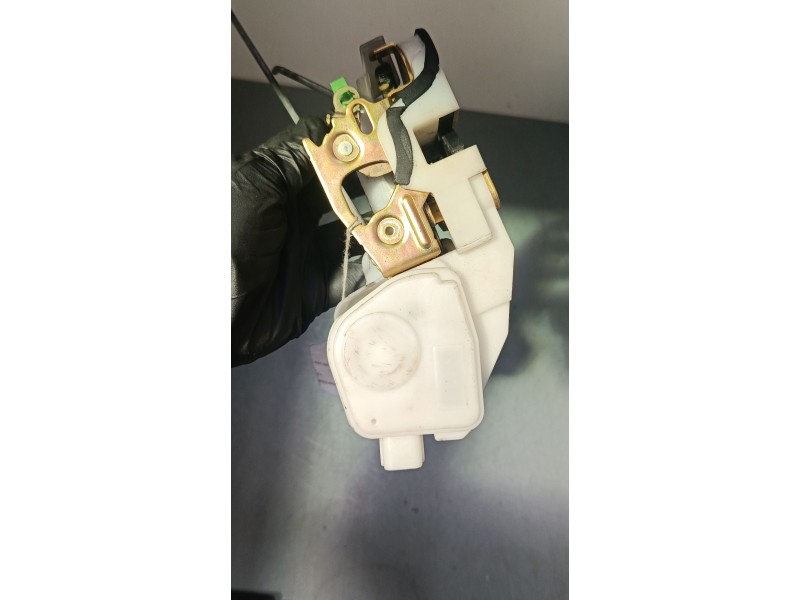 Recambio de cerradura puerta delantera derecha para mitsubishi montero sport i (k7_, k9_) 2.5 td (k94w, k74t) referencia OEM IAM