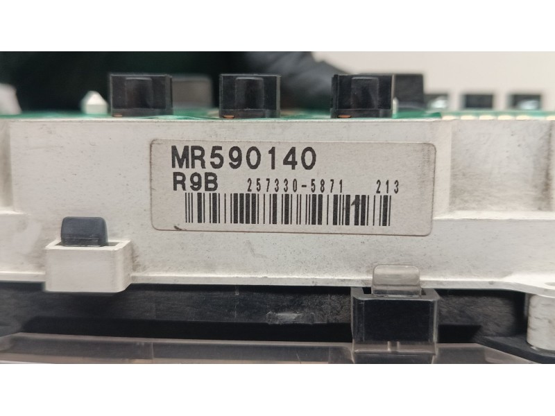 Recambio de cuadro instrumentos para mitsubishi montero sport i (k7_, k9_) 2.5 td (k94w, k74t) referencia OEM IAM mr590140  