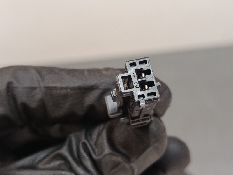 Recambio de anclaje cinturon trasero izquierdo para citroën c3 iii (sx) 1.2 vti 82 referencia OEM IAM   