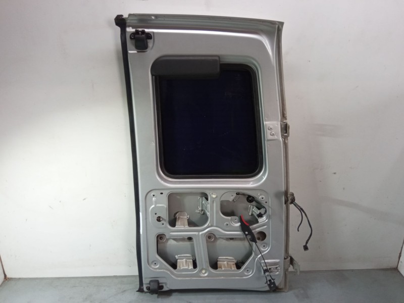 Recambio de porton trasero izquierdo para opel combo tour 1.6 referencia OEM IAM   