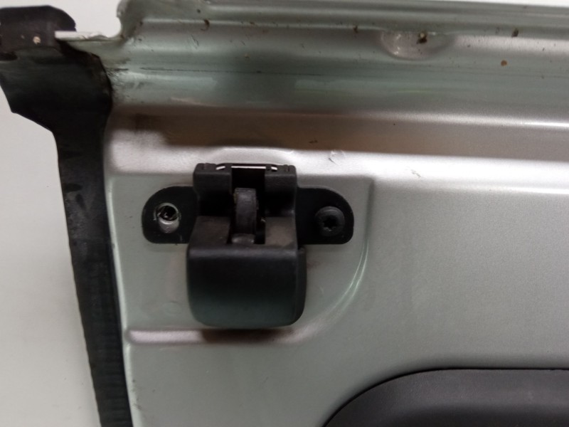 Recambio de porton trasero izquierdo para opel combo tour 1.6 referencia OEM IAM   