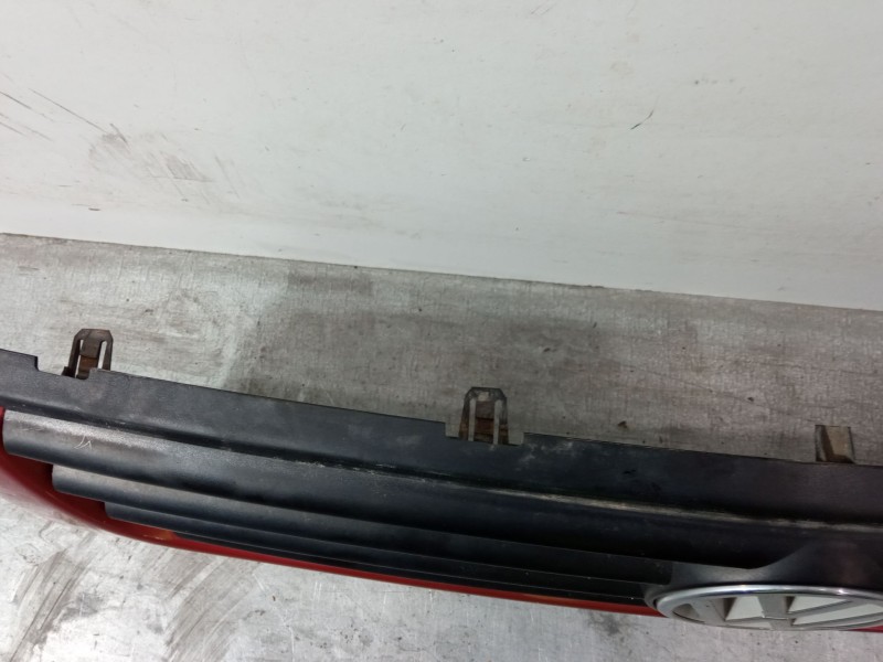 Recambio de rejillas capo para volkswagen polo iii (6n1) 60 1.4 referencia OEM IAM   