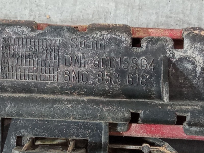 Recambio de rejillas capo para volkswagen polo iii (6n1) 60 1.4 referencia OEM IAM   