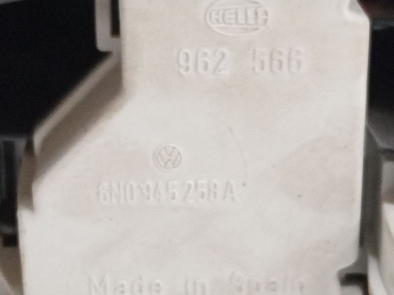 Recambio de piloto trasero derecho para volkswagen polo iii (6n1) 60 1.4 referencia OEM IAM   