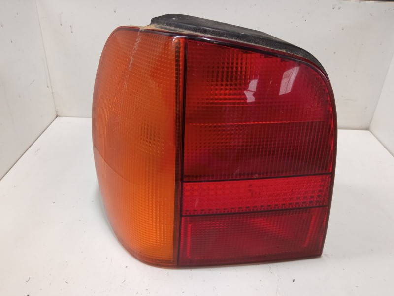 Recambio de piloto trasero izquierdo para volkswagen polo iii (6n1) 60 1.4 referencia OEM IAM   