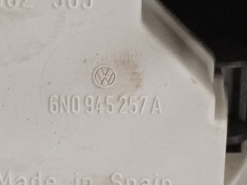 Recambio de piloto trasero izquierdo para volkswagen polo iii (6n1) 60 1.4 referencia OEM IAM   